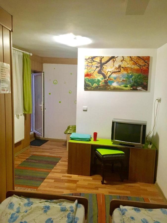 Rolling Stone Hostel Brasov Exterior photo