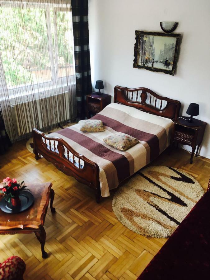 Rolling Stone Hostel Brasov Exterior photo