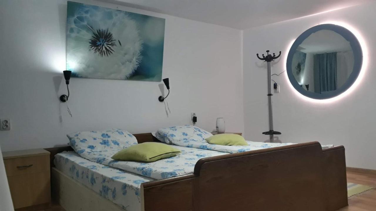 Rolling Stone Hostel Brasov Exterior photo